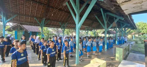 Menyemaikan Iman dan Cinta Tanah Air sejak Fajar: Pembiasaan Hebat Lahirkan Generasi SMART