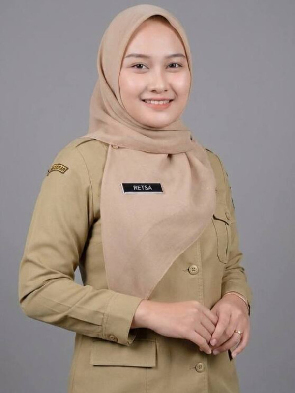 Retsa Insantia Rosadania,S.Pd